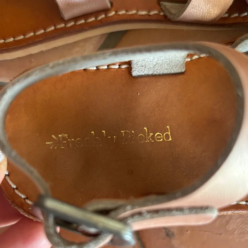 Freshly Picked | Carmel Sandal in rose gold | sz 6